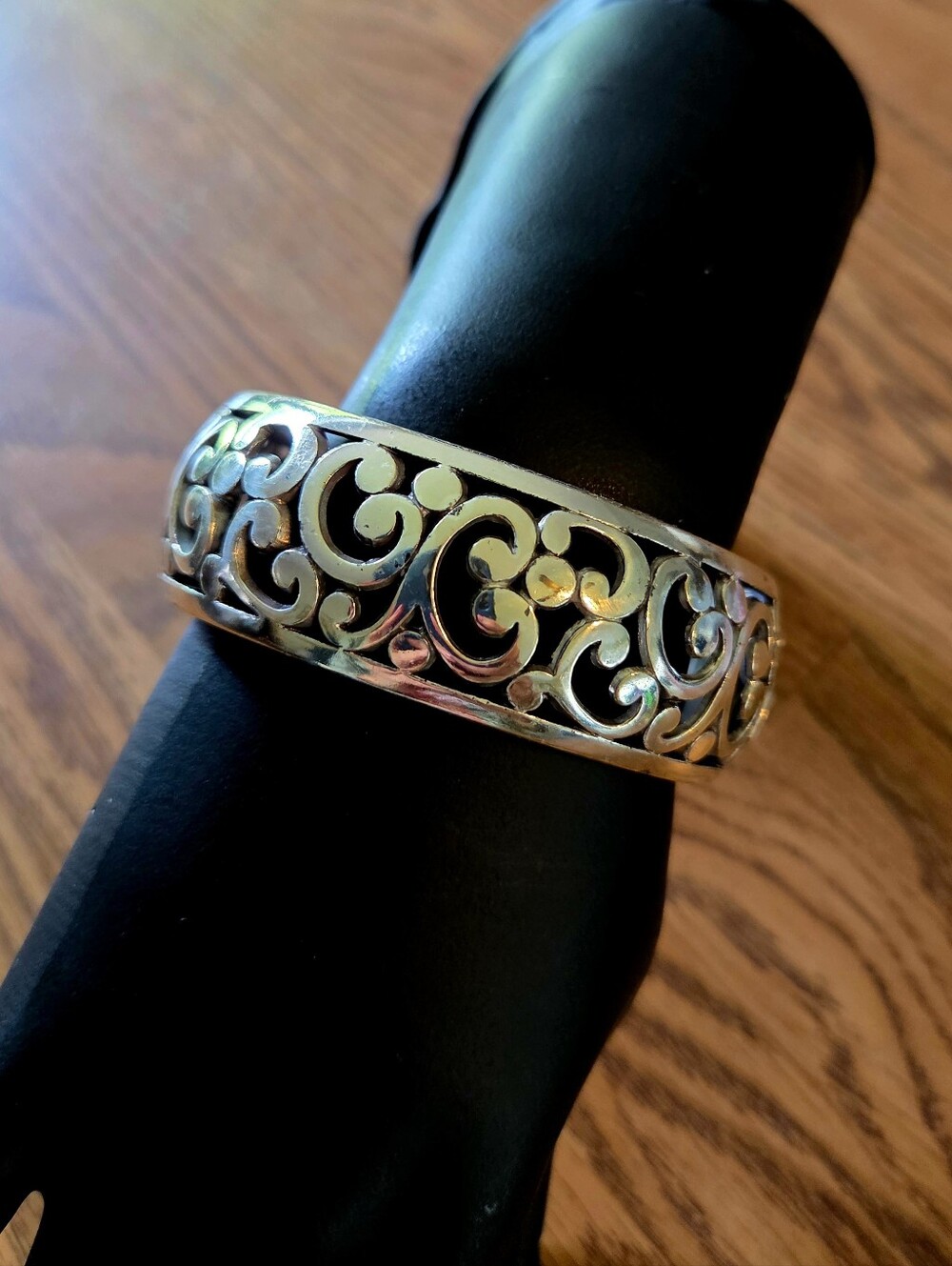💐BRIGHTON "Contempo" Silver Filigree Hinged Vintage Bracelet - Picture 3 of 11